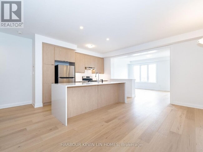 Building Photo - 46 Azure Dr