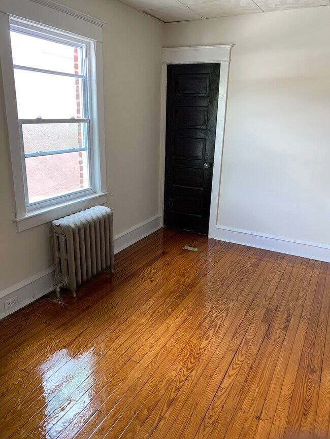 Building Photo - 265 Haddon Ave