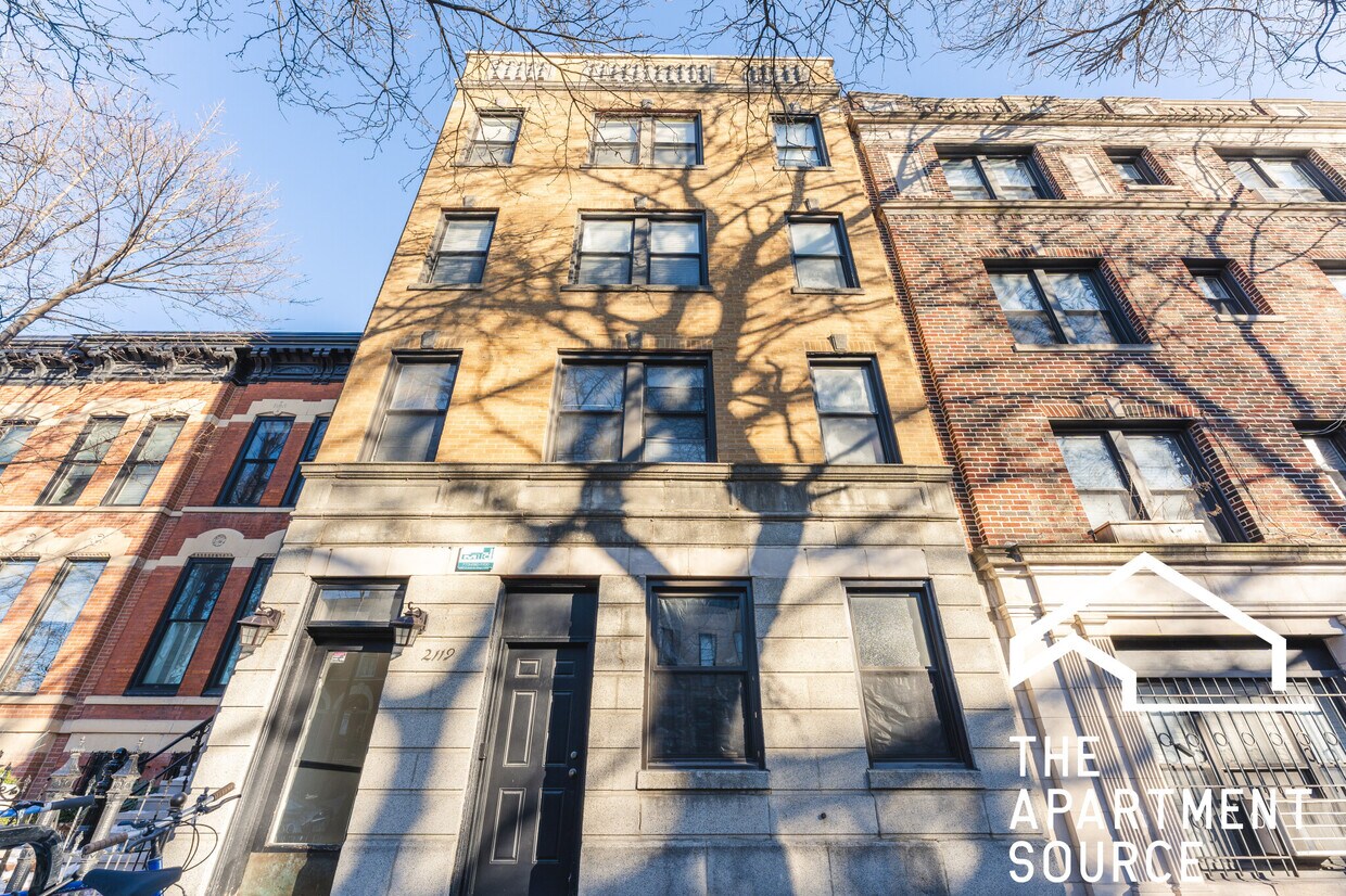 Building Photo - 2119 N Sedgwick St