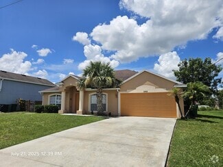 Building Photo - 2182 SW Idaho Ln