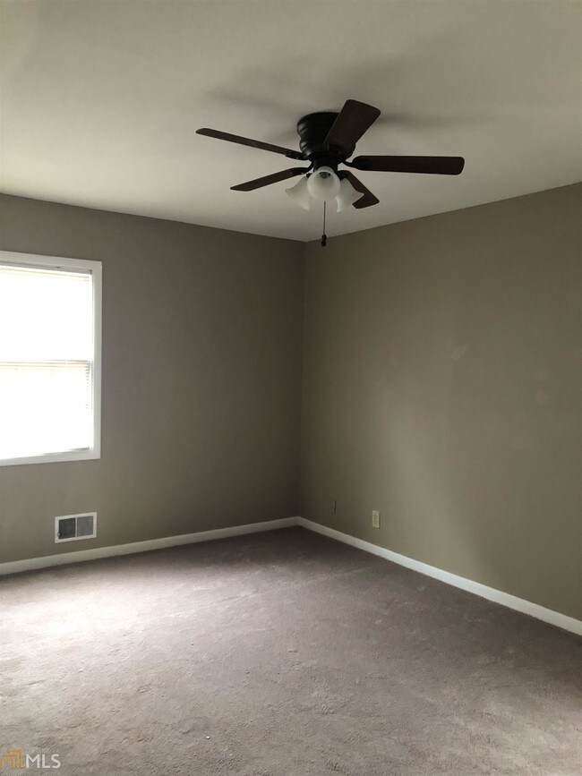 Foto del edificio - 4223 Newcomb Rd