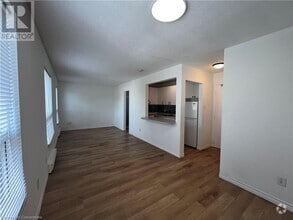 Building Photo - 102 Greensides Ave