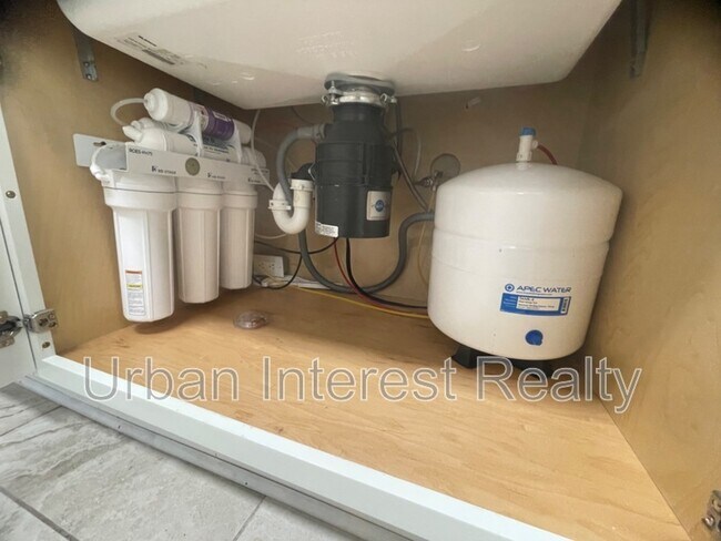 Foto del edificio - 802 E Pine Forest Dr