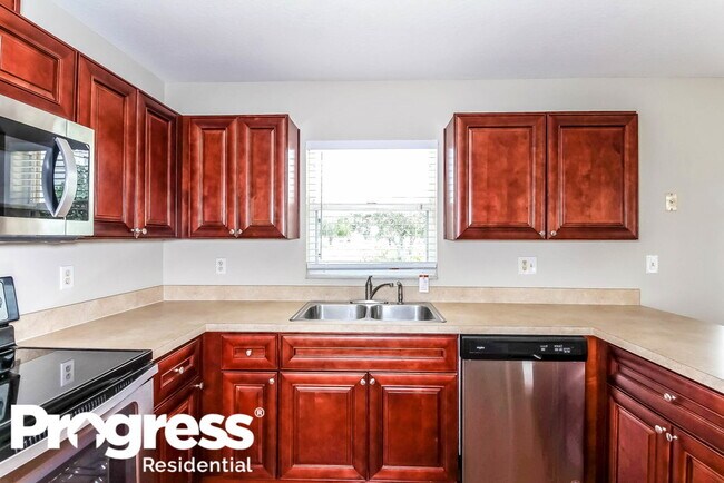 Building Photo - 1404 14th St W