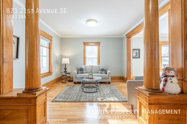 Foto del edificio - 873 21st Ave SE