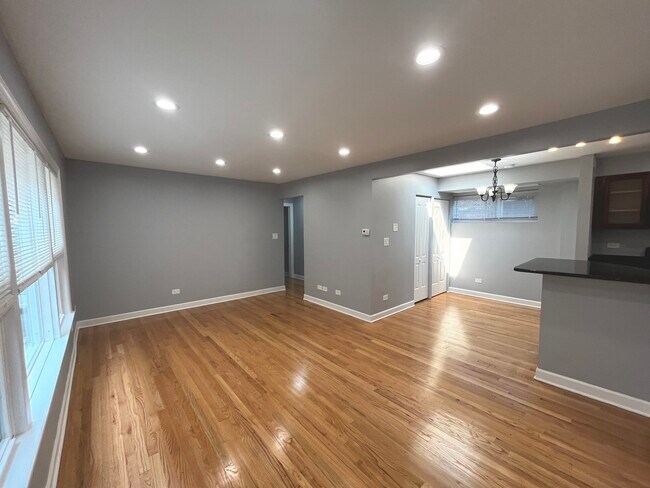 Foto del edificio - 3233 W Olive Ave