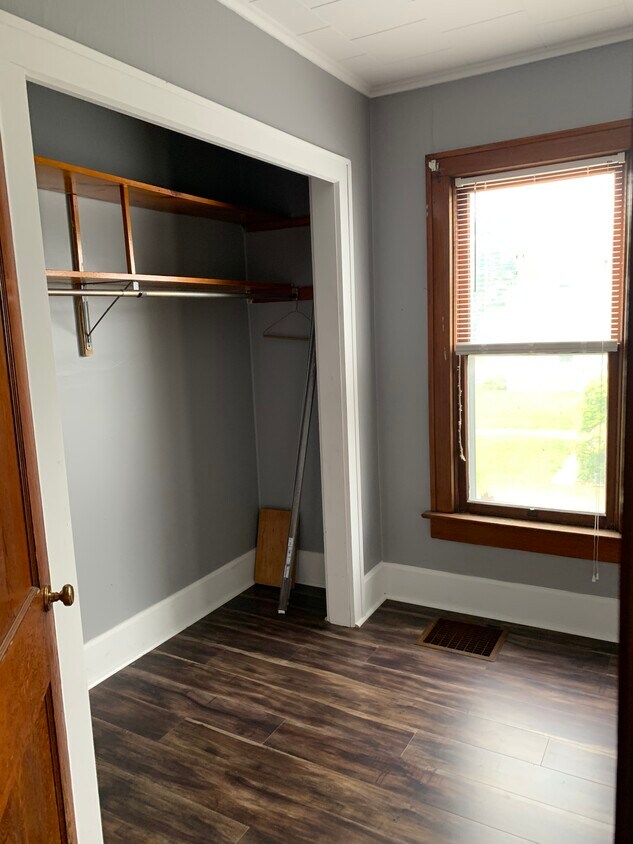 Primary Photo - 437 N 7th St