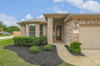 Building Photo - 2213 Lookout Range Dr