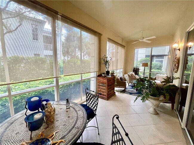 Foto del edificio - 9024 Whimbrel Watch Ln