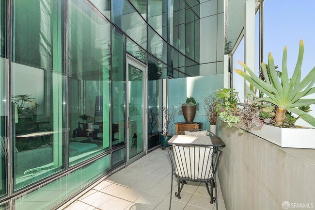 Foto del edificio - 338 Spear St