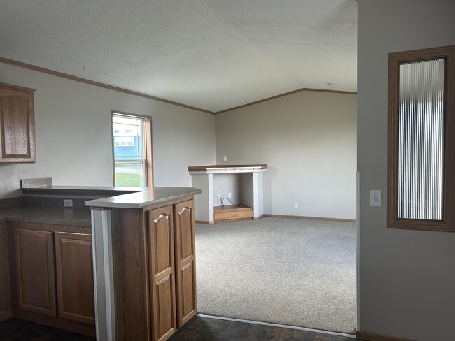 Building Photo - 1709 Plateau Rd