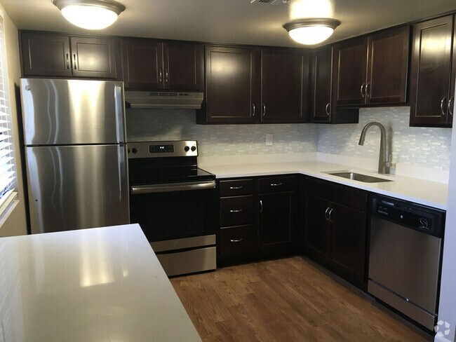 2x2 Kitchen - Elk Ridge