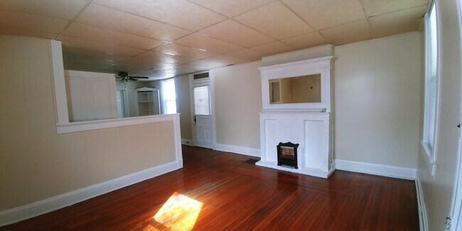 Foto del edificio - Very Nice 2 Bedroom 1 Bath House in Madiso...