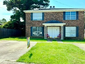 Building Photo - 5359 Dandale Dr