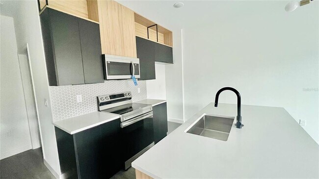 Foto del edificio - 3240 Sustainable Wy