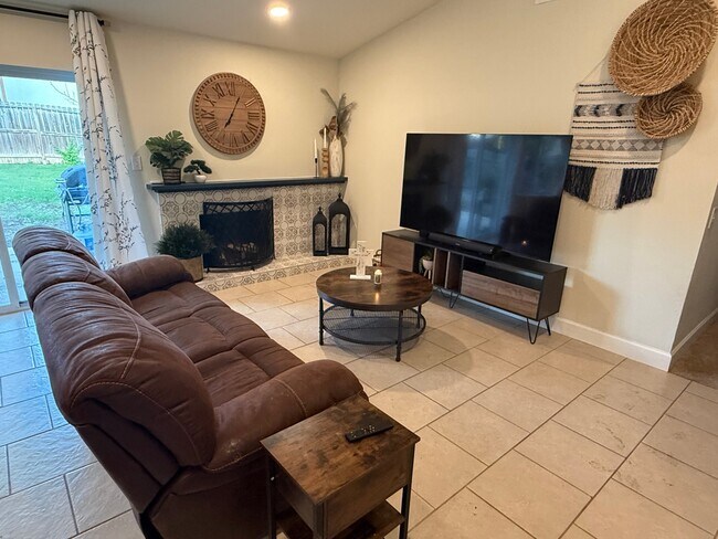 Building Photo - 10344 Flatland Trail