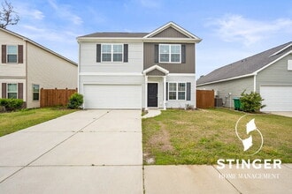 Building Photo - 38 Chestnut St