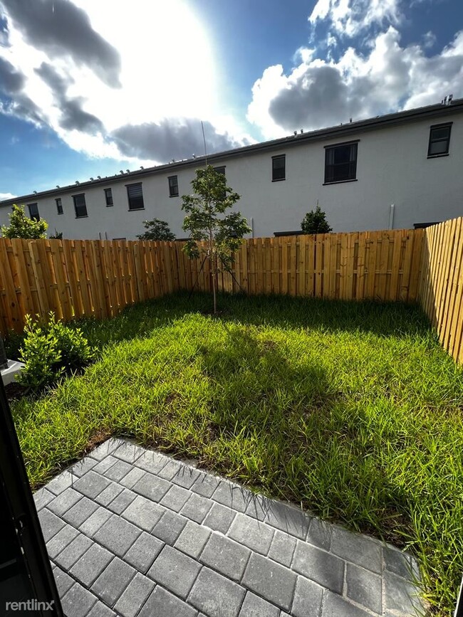 Foto del edificio - 2 br, 2.5 bath House - 13244 SW 286th St