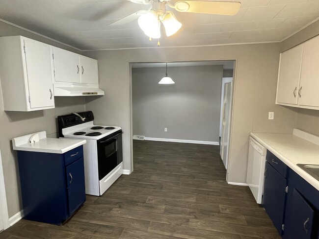 Photo - 1729 Windemere Dr House