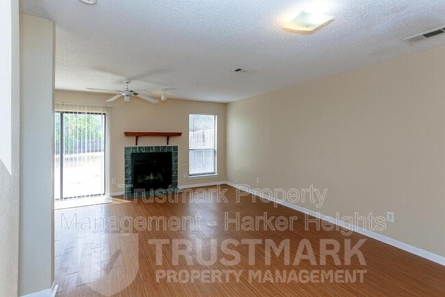 Building Photo - 4506 A Lago Cir