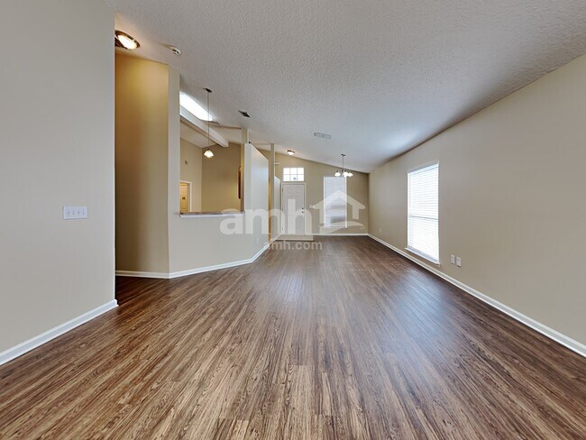Foto del edificio - 386 Stonehurst Parkway