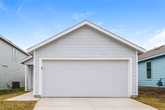 Building Photo - 11524 Chestnut Barr Dr