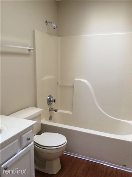 Building Photo - 2719 Granada Cir W