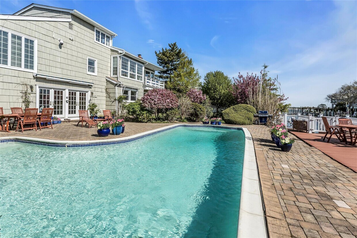 Foto principal - 1402 Bay Blvd