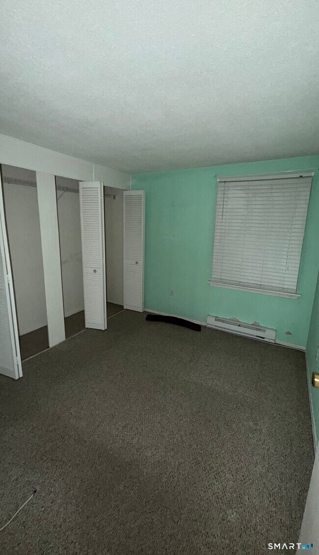 Foto del edificio - 57 Burgundy Hill Ln