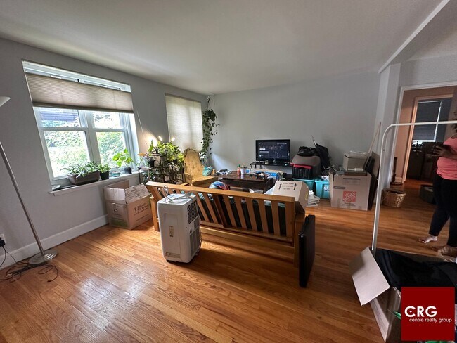 Foto del edificio - 34 Hammond Pond Pkwy