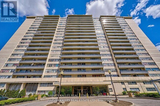Building Photo - 2000 Sheppard Ave W