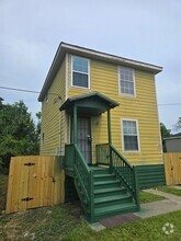 Building Photo - 2430 Winthrop St