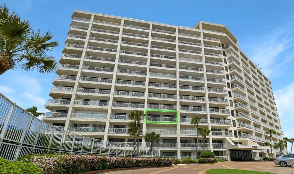 Primary Photo - 7700 Seawall Blvd