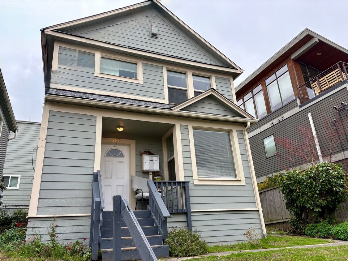 Primary Photo - 556 Ward St