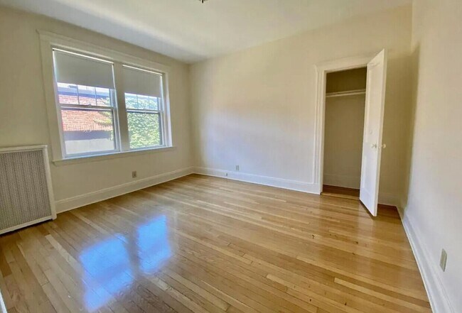 Foto del edificio - 8 Alton Pl