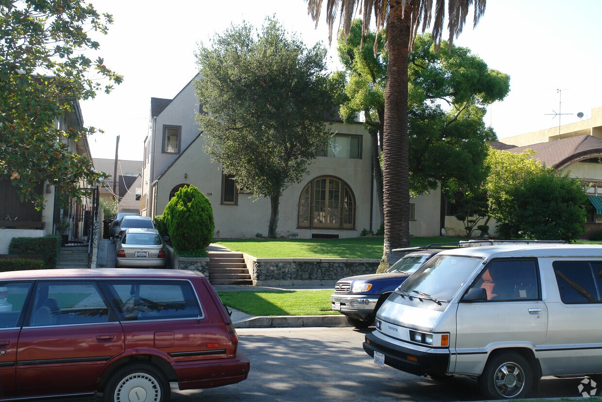 Primary Photo - 154 S Occidental Blvd