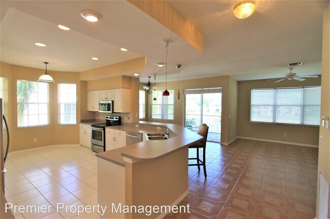 Foto del edificio - 9660 Village View Blvd