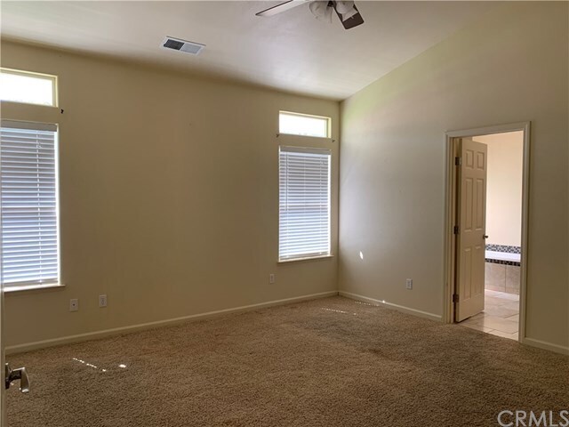 Building Photo - 165 Loma Vista Dr