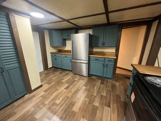 Building Photo - 826 Marcum Rd