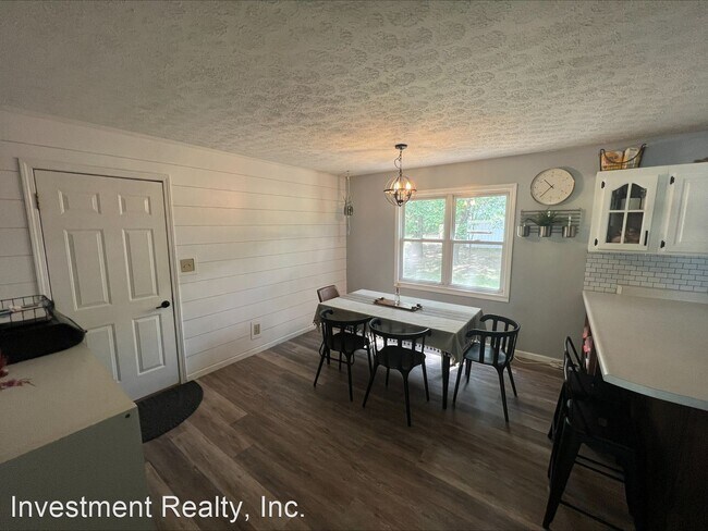 Building Photo - 3 br, 2 bath House - 42176 Maries Rd. 638