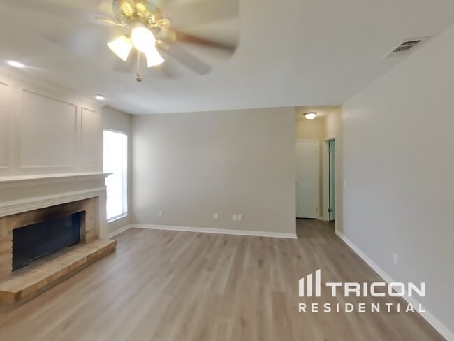 Building Photo - 15614 Indian Queen Dr