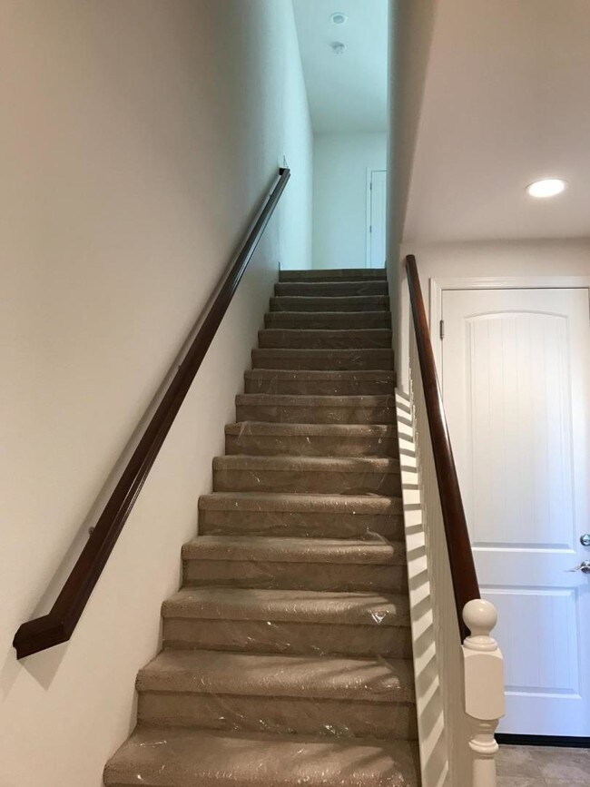 Foto del edificio - 4 bedroom in Newark CA 94560