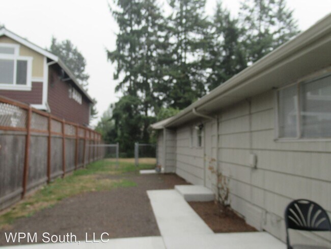 Foto del edificio - 3 br, 1.5 bath House - 10402 SE 211th St