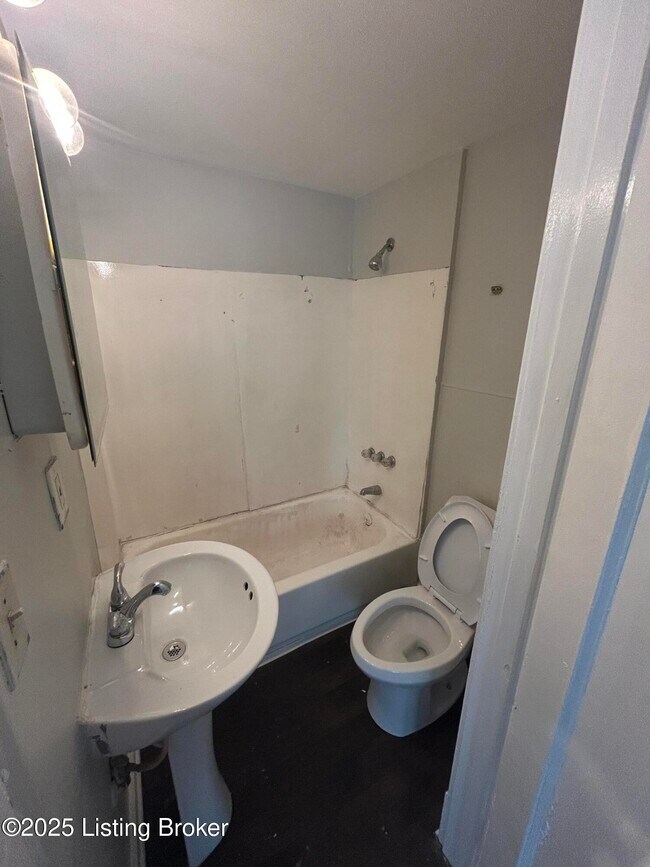 Foto del edificio - 1836 Algonquin Pkwy