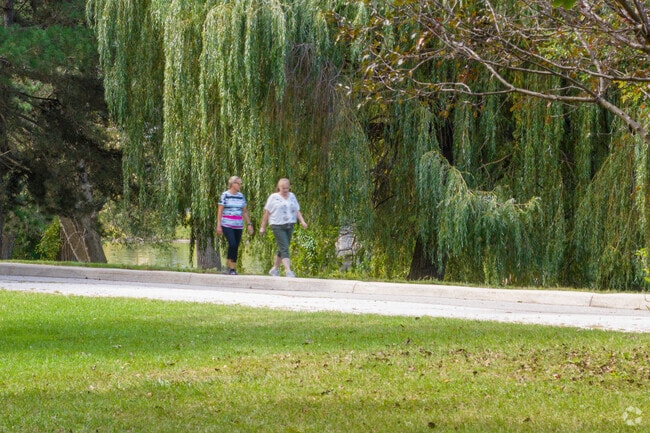Meet up with friends at Rust Park in Saginaw near Adams Boulevard.