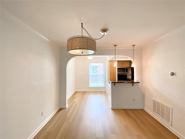 Foto del edificio - 4520 Holland Ave