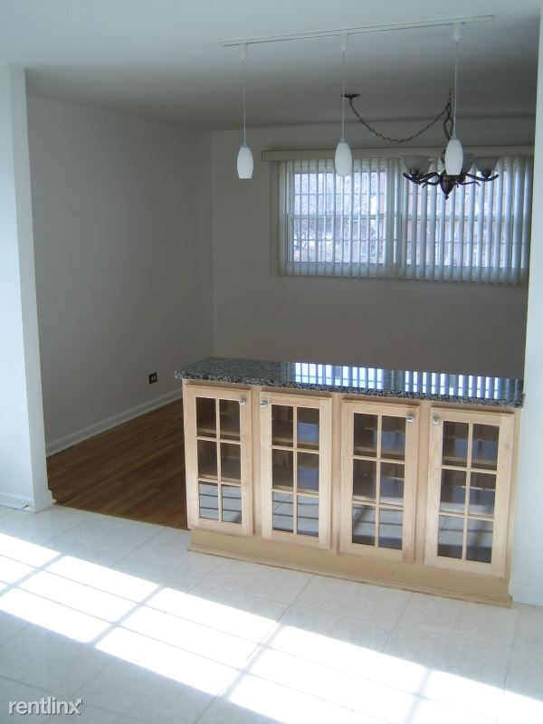 Building Photo - 3 br, 2 bath House - 7045 n hamlin