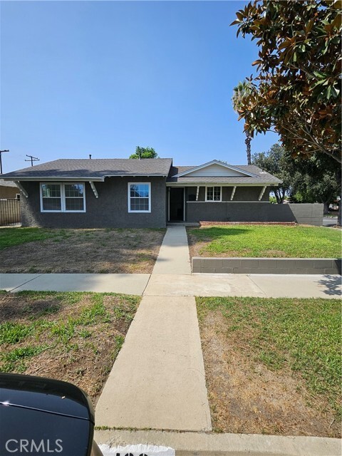 Building Photo - 439 N Rennell Ave