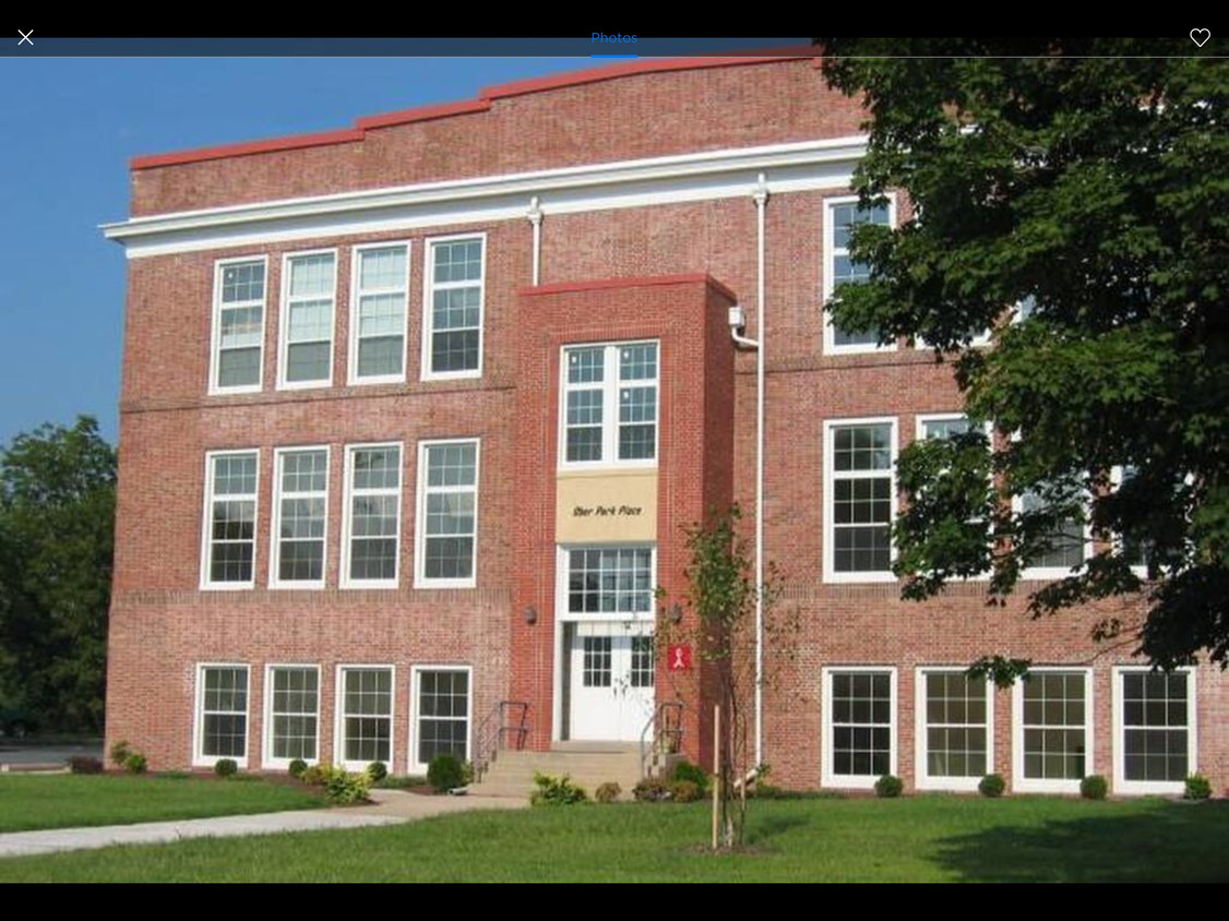 Primary Photo - 107 N School St