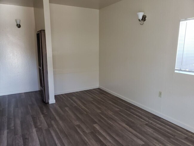 Foto del edificio - 1621 Sacramento Ave. 1
